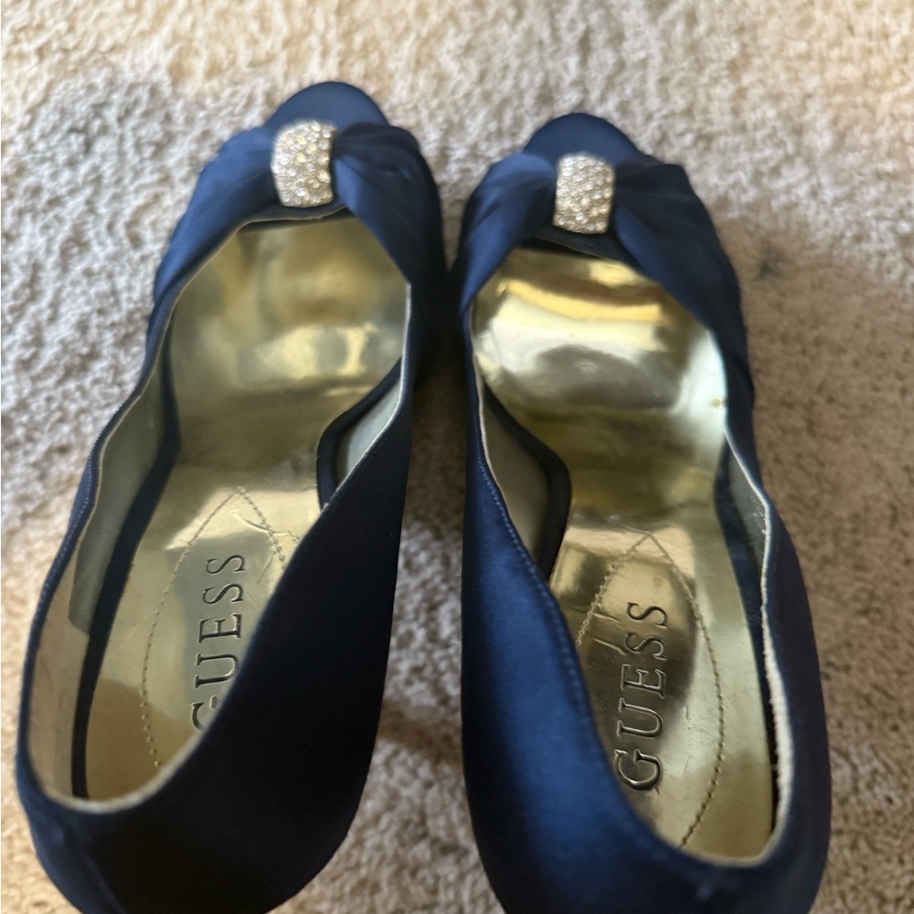 GUESS Women's Navy Satin Heels